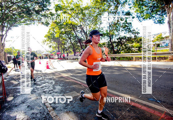 Buy your photos of the eventSANTANDER TRACK&FIELD RUN SERIES Boulevard Shopping BH on Fotop