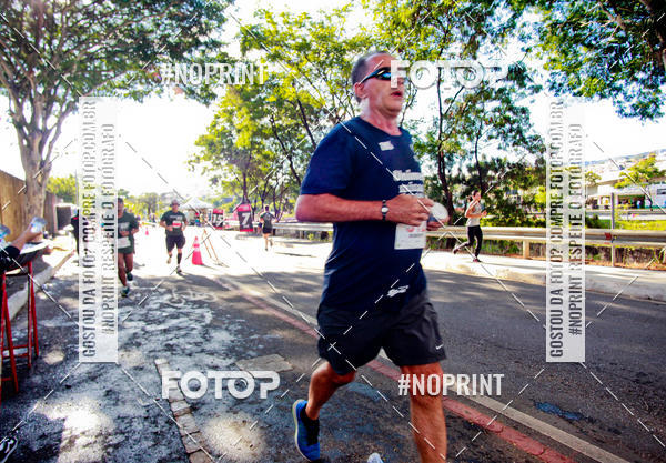 Buy your photos of the eventSANTANDER TRACK&FIELD RUN SERIES Boulevard Shopping BH on Fotop