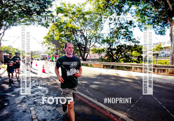 Buy your photos of the eventSANTANDER TRACK&FIELD RUN SERIES Boulevard Shopping BH on Fotop