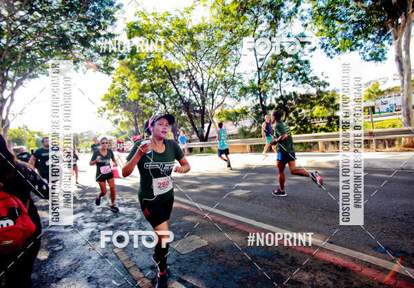 Buy your photos of the eventSANTANDER TRACK&FIELD RUN SERIES Boulevard Shopping BH on Fotop