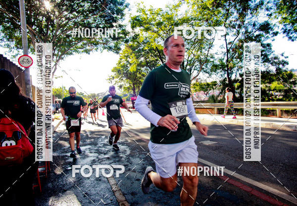 Buy your photos of the eventSANTANDER TRACK&FIELD RUN SERIES Boulevard Shopping BH on Fotop