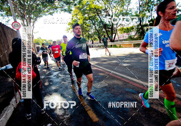 Buy your photos of the eventSANTANDER TRACK&FIELD RUN SERIES Boulevard Shopping BH on Fotop