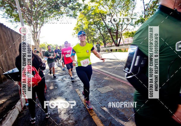 Buy your photos of the eventSANTANDER TRACK&FIELD RUN SERIES Boulevard Shopping BH on Fotop