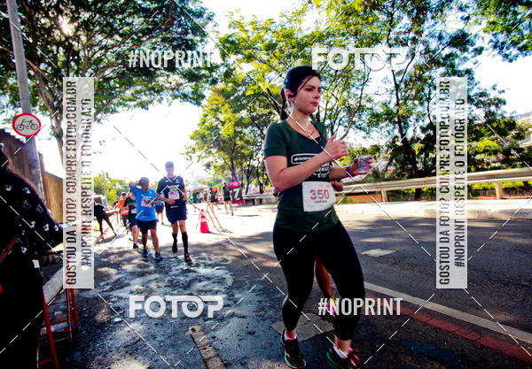 Buy your photos of the eventSANTANDER TRACK&FIELD RUN SERIES Boulevard Shopping BH on Fotop