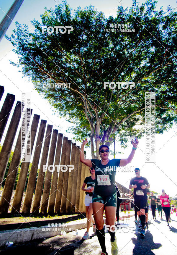 Buy your photos of the eventSANTANDER TRACK&FIELD RUN SERIES Boulevard Shopping BH on Fotop