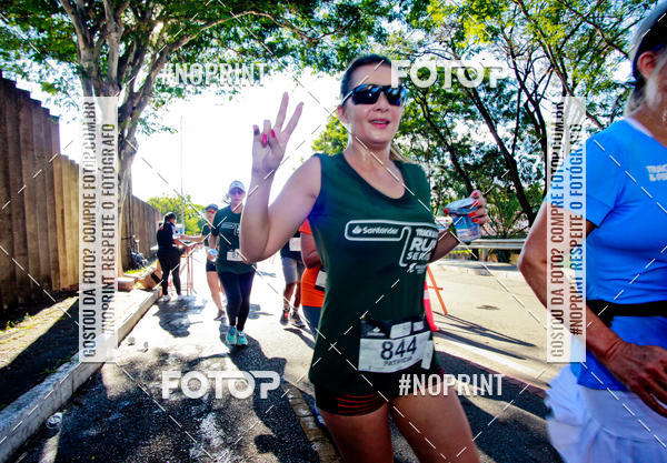 Buy your photos of the eventSANTANDER TRACK&FIELD RUN SERIES Boulevard Shopping BH on Fotop