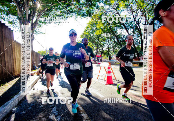 Buy your photos of the eventSANTANDER TRACK&FIELD RUN SERIES Boulevard Shopping BH on Fotop