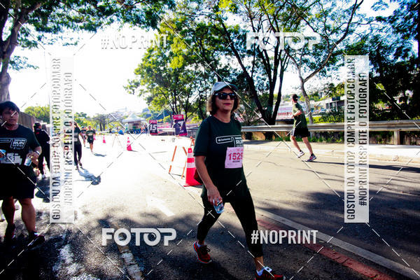 Buy your photos of the eventSANTANDER TRACK&FIELD RUN SERIES Boulevard Shopping BH on Fotop