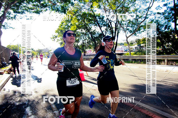 Buy your photos of the eventSANTANDER TRACK&FIELD RUN SERIES Boulevard Shopping BH on Fotop