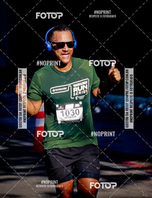 Buy your photos of the eventSANTANDER TRACK&FIELD RUN SERIES Boulevard Shopping BH on Fotop