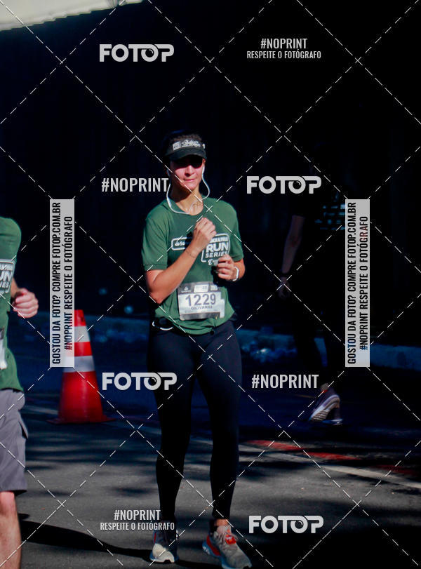 Buy your photos of the eventSANTANDER TRACK&FIELD RUN SERIES Boulevard Shopping BH on Fotop