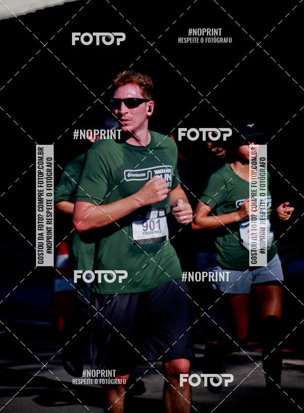 Buy your photos of the eventSANTANDER TRACK&FIELD RUN SERIES Boulevard Shopping BH on Fotop