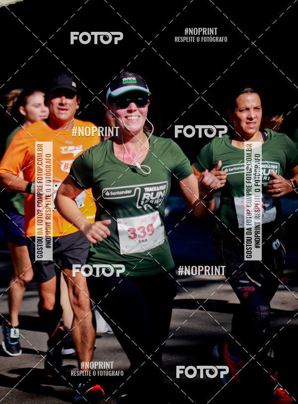 Buy your photos of the eventSANTANDER TRACK&FIELD RUN SERIES Boulevard Shopping BH on Fotop
