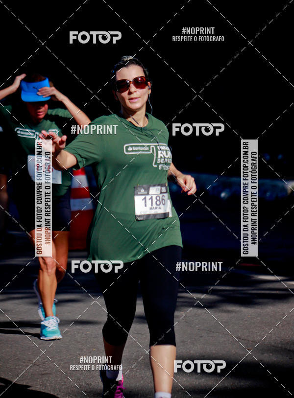 Buy your photos of the eventSANTANDER TRACK&FIELD RUN SERIES Boulevard Shopping BH on Fotop