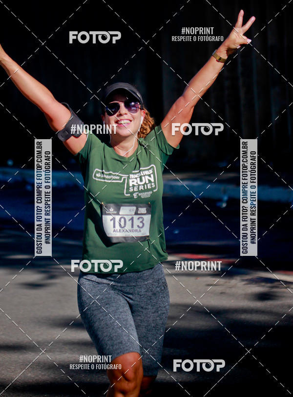 Buy your photos of the eventSANTANDER TRACK&FIELD RUN SERIES Boulevard Shopping BH on Fotop