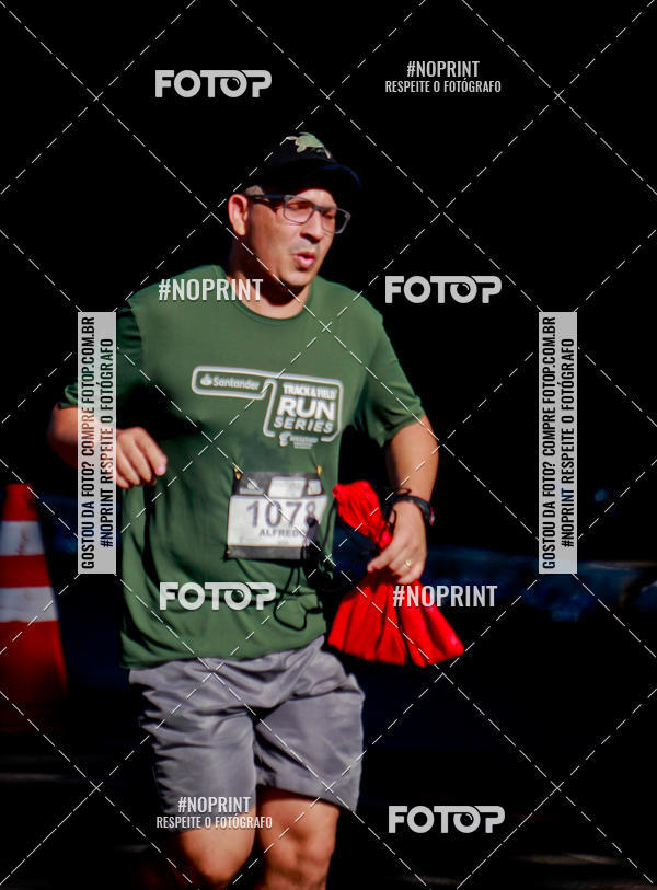 Buy your photos of the eventSANTANDER TRACK&FIELD RUN SERIES Boulevard Shopping BH on Fotop