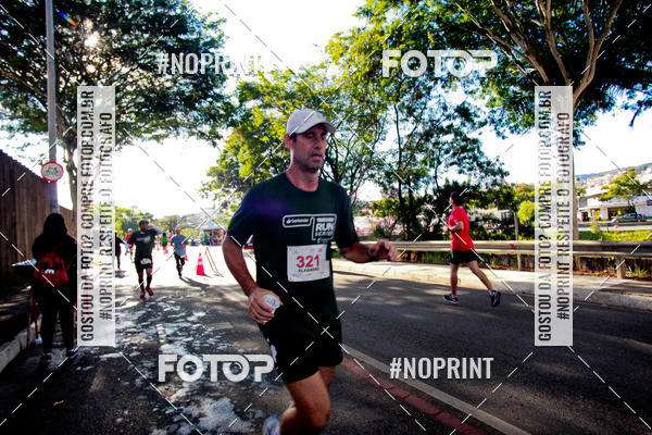 Buy your photos of the eventSANTANDER TRACK&FIELD RUN SERIES Boulevard Shopping BH on Fotop