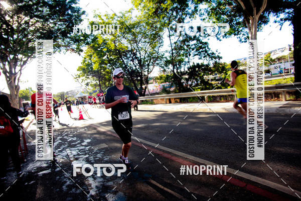 Buy your photos of the eventSANTANDER TRACK&FIELD RUN SERIES Boulevard Shopping BH on Fotop