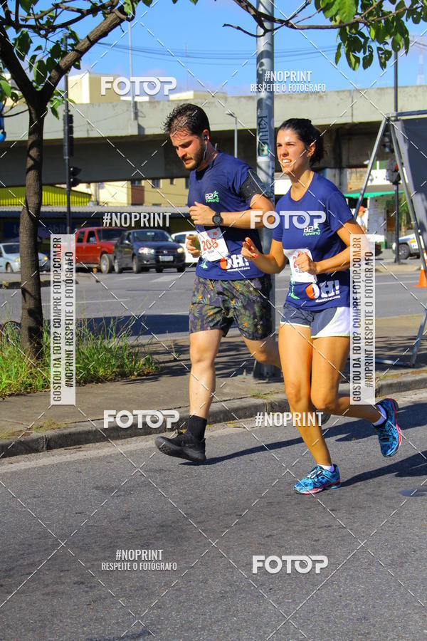 Compra tus fotos del eventoSANTANDER TRACK&FIELD RUN SERIES Boulevard Shopping BH En Fotop