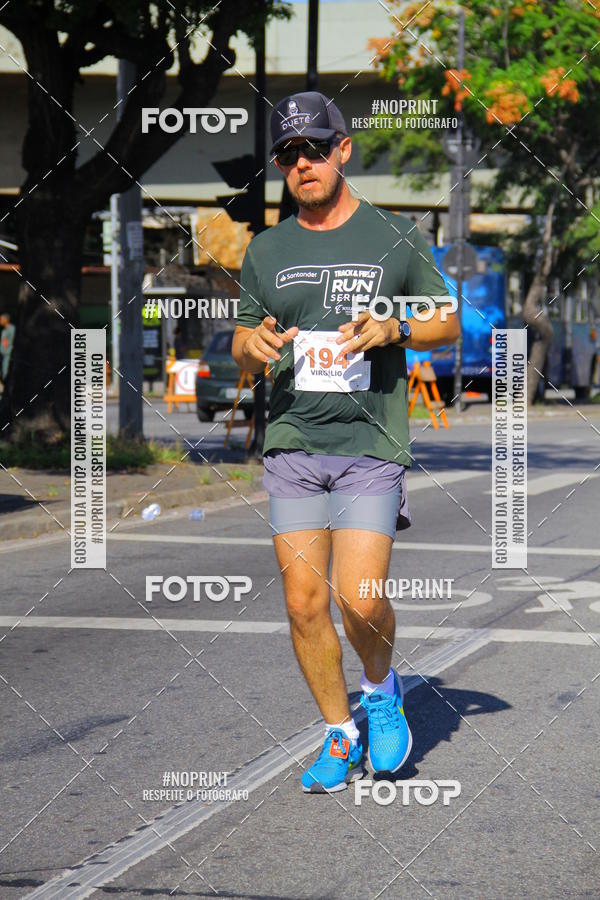 Compra tus fotos del eventoSANTANDER TRACK&FIELD RUN SERIES Boulevard Shopping BH En Fotop