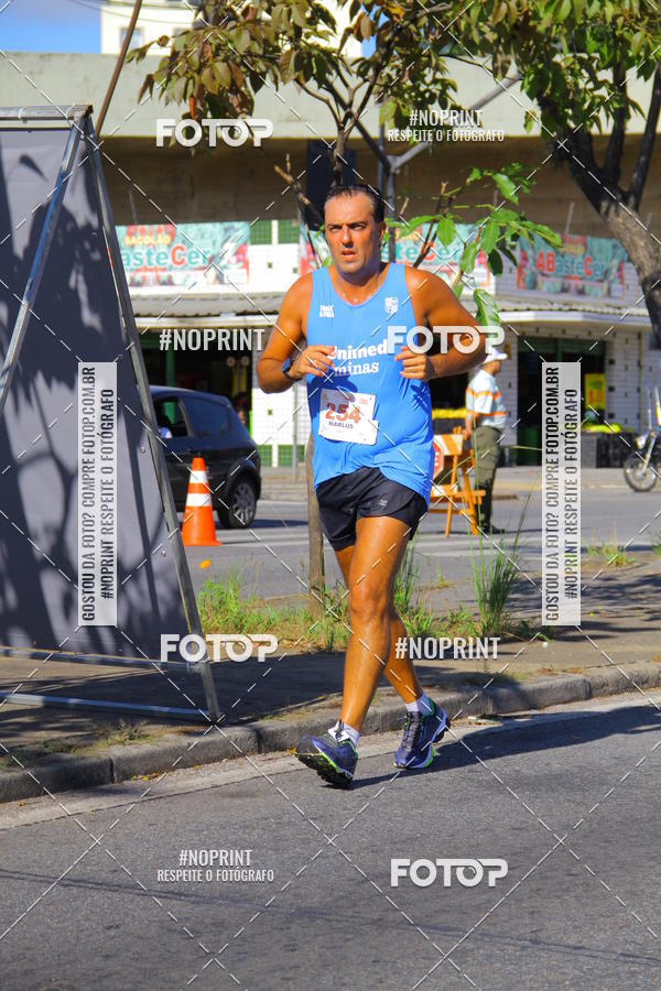 Compra tus fotos del eventoSANTANDER TRACK&FIELD RUN SERIES Boulevard Shopping BH En Fotop