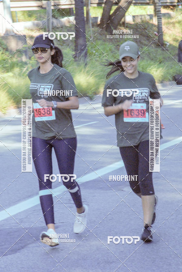 Compra tus fotos del eventoSANTANDER TRACK&FIELD RUN SERIES Boulevard Shopping BH En Fotop