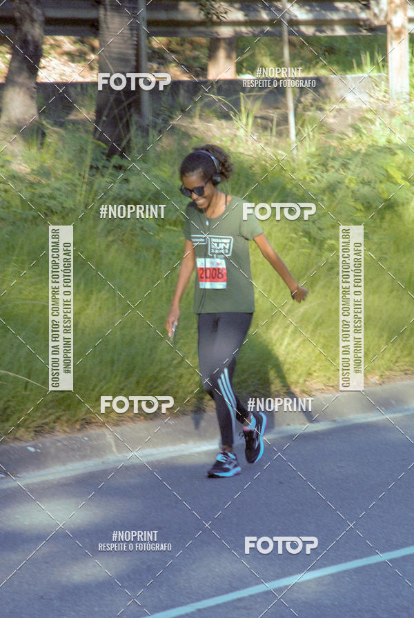 Compra tus fotos del eventoSANTANDER TRACK&FIELD RUN SERIES Boulevard Shopping BH En Fotop