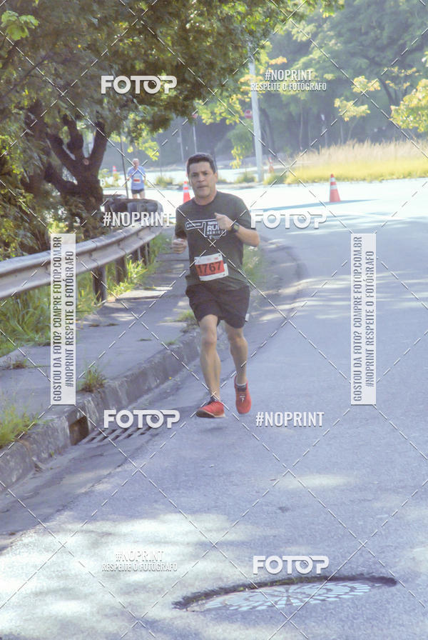 Compra tus fotos del eventoSANTANDER TRACK&FIELD RUN SERIES Boulevard Shopping BH En Fotop