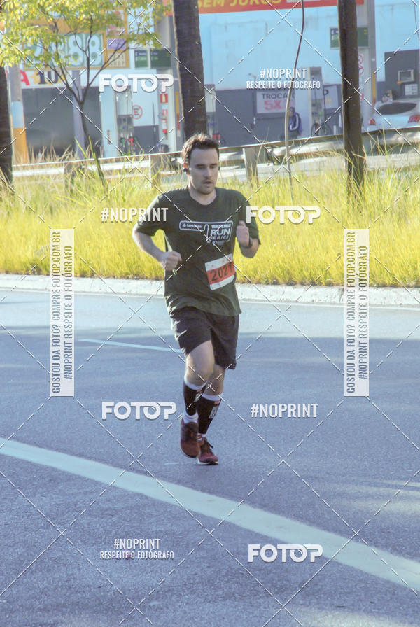 Achetez vos photos de l'�v�nementSANTANDER TRACK&FIELD RUN SERIES Boulevard Shopping BH sur Fotop
