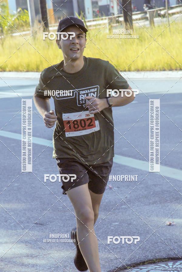 Achetez vos photos de l'�v�nementSANTANDER TRACK&FIELD RUN SERIES Boulevard Shopping BH sur Fotop