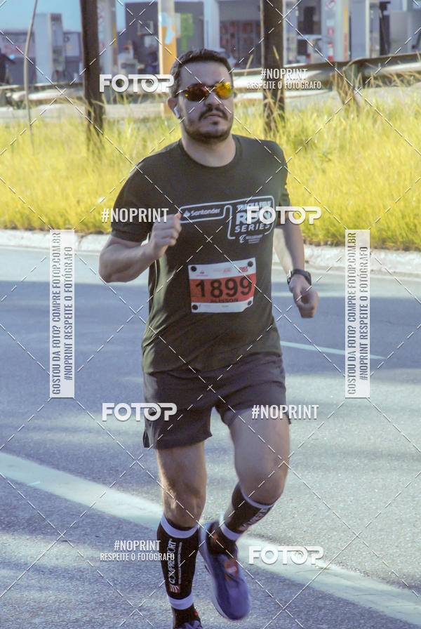 Achetez vos photos de l'�v�nementSANTANDER TRACK&FIELD RUN SERIES Boulevard Shopping BH sur Fotop