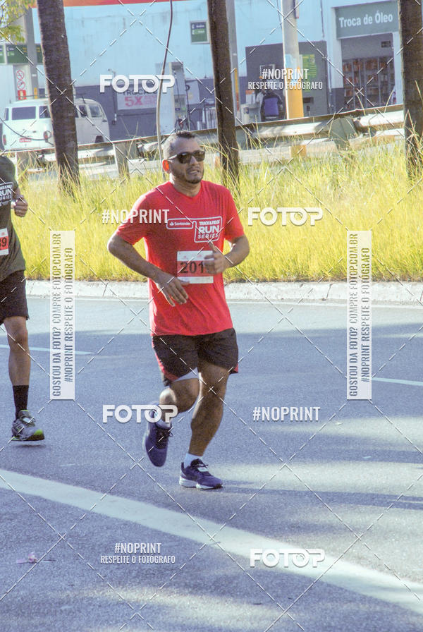 Achetez vos photos de l'�v�nementSANTANDER TRACK&FIELD RUN SERIES Boulevard Shopping BH sur Fotop