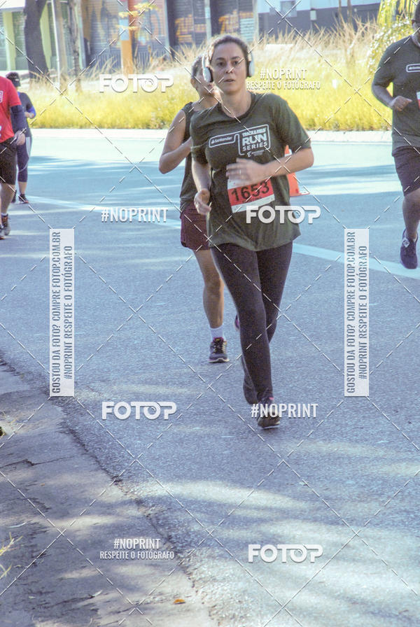 Buy your photos of the eventSANTANDER TRACK&FIELD RUN SERIES Boulevard Shopping BH on Fotop