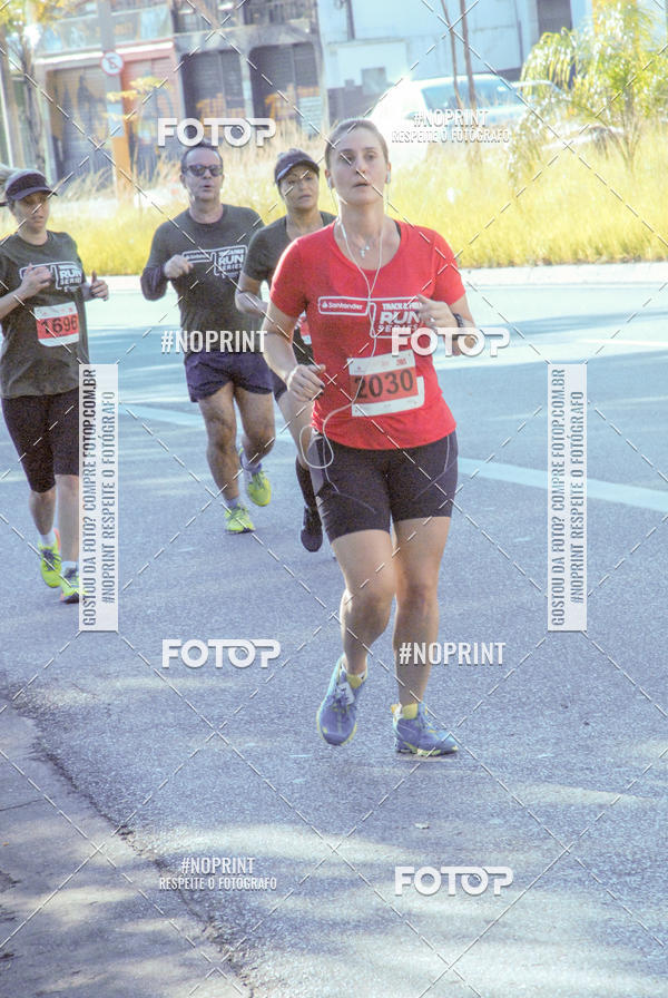 Buy your photos of the eventSANTANDER TRACK&FIELD RUN SERIES Boulevard Shopping BH on Fotop