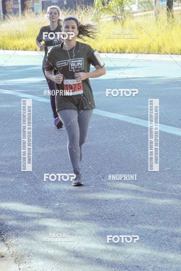 Buy your photos of the eventSANTANDER TRACK&FIELD RUN SERIES Boulevard Shopping BH on Fotop
