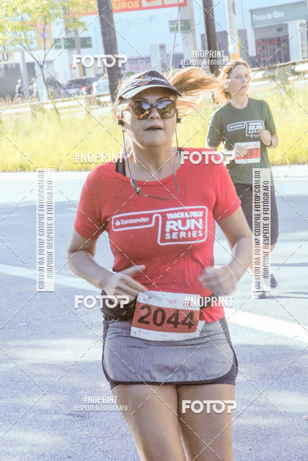 Buy your photos of the eventSANTANDER TRACK&FIELD RUN SERIES Boulevard Shopping BH on Fotop