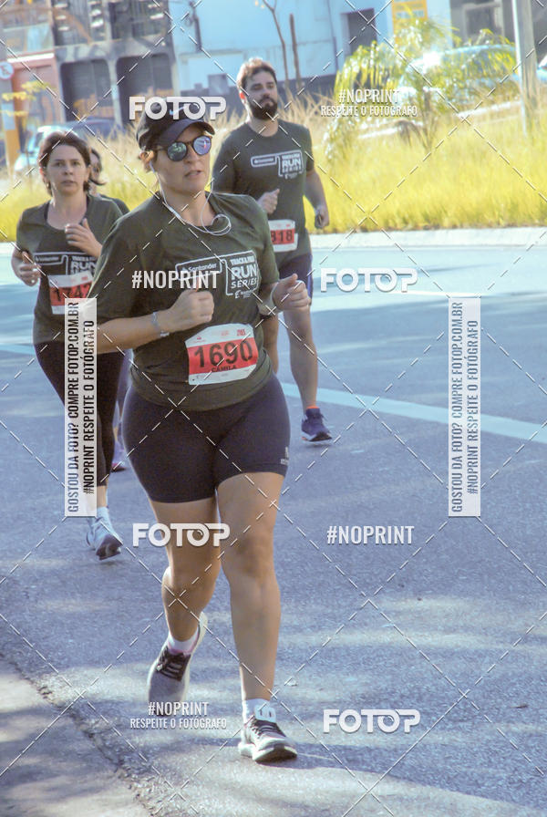 Buy your photos of the eventSANTANDER TRACK&FIELD RUN SERIES Boulevard Shopping BH on Fotop