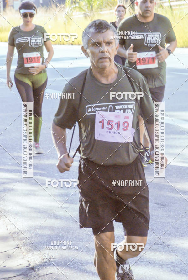 Buy your photos of the eventSANTANDER TRACK&FIELD RUN SERIES Boulevard Shopping BH on Fotop
