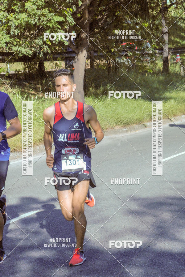 Buy your photos of the eventSANTANDER TRACK&FIELD RUN SERIES Boulevard Shopping BH on Fotop