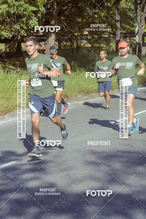 Buy your photos of the eventSANTANDER TRACK&FIELD RUN SERIES Boulevard Shopping BH on Fotop