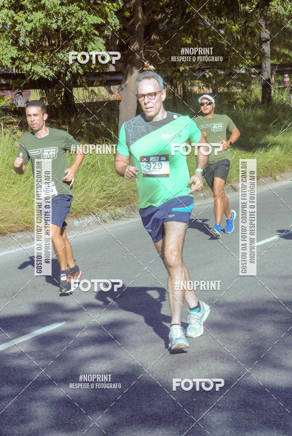 Buy your photos of the eventSANTANDER TRACK&FIELD RUN SERIES Boulevard Shopping BH on Fotop