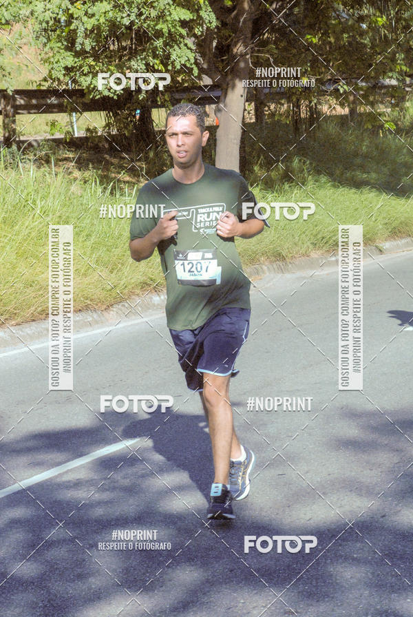 Buy your photos of the eventSANTANDER TRACK&FIELD RUN SERIES Boulevard Shopping BH on Fotop