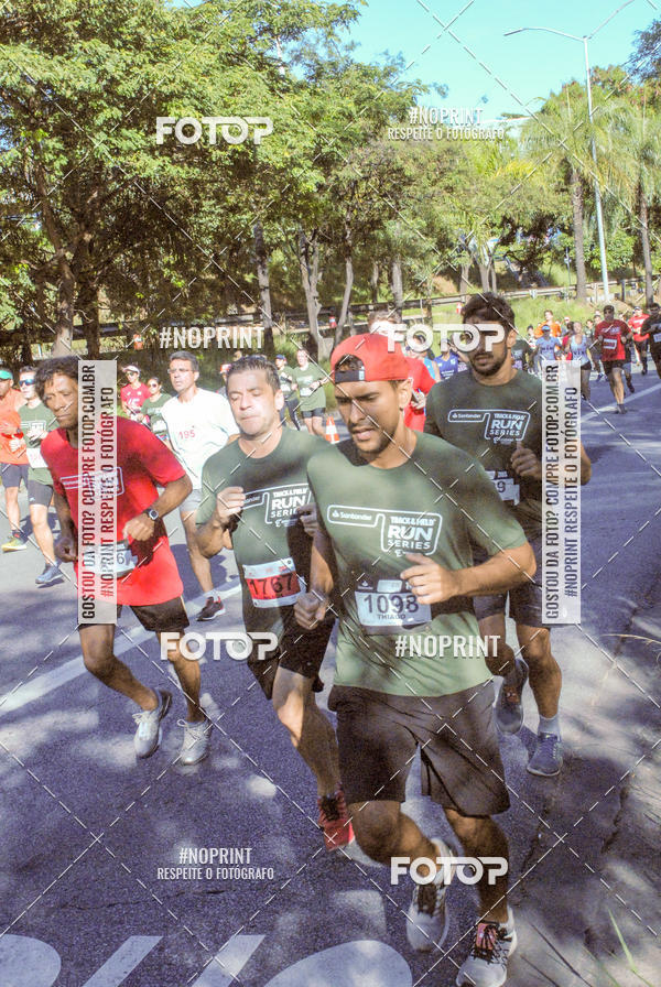 Buy your photos of the eventSANTANDER TRACK&FIELD RUN SERIES Boulevard Shopping BH on Fotop