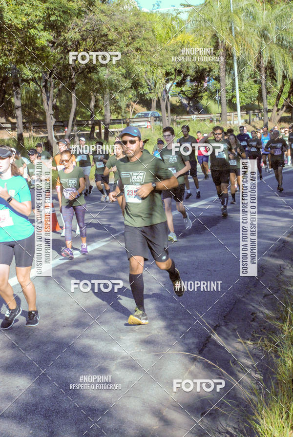 Buy your photos of the eventSANTANDER TRACK&FIELD RUN SERIES Boulevard Shopping BH on Fotop