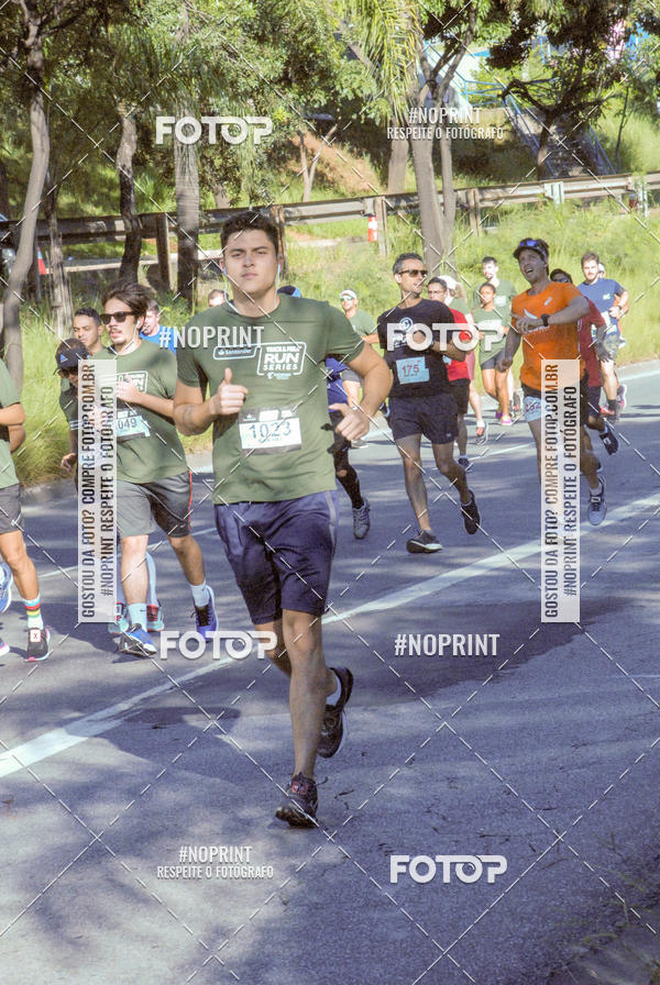 Buy your photos of the eventSANTANDER TRACK&FIELD RUN SERIES Boulevard Shopping BH on Fotop