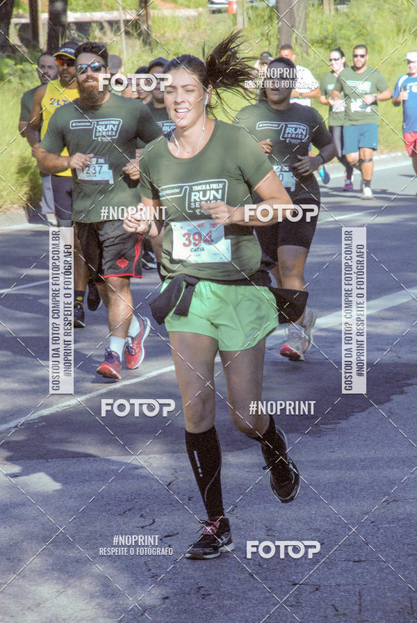 Buy your photos of the eventSANTANDER TRACK&FIELD RUN SERIES Boulevard Shopping BH on Fotop
