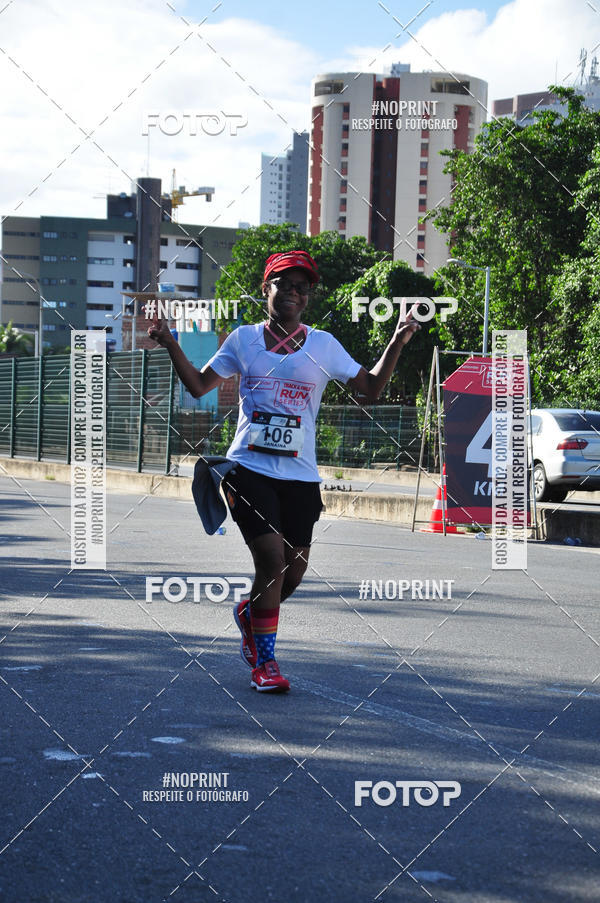 Compra tus fotos del eventoSANTANDER TRACK&FIELD RUN SERIES Shopping Recife En Fotop