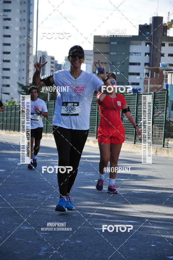 Compra tus fotos del eventoSANTANDER TRACK&FIELD RUN SERIES Shopping Recife En Fotop