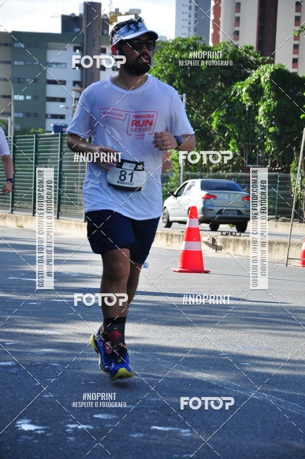 Acquista le foto dell'eventoSANTANDER TRACK&FIELD RUN SERIES Shopping Recife in Fotop