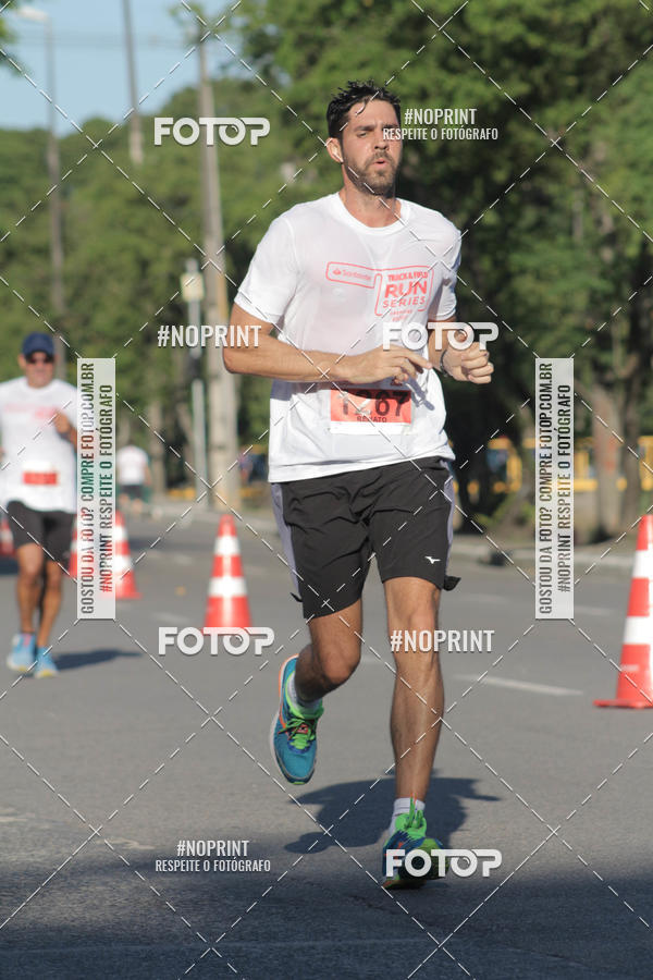 Compra tus fotos del eventoSANTANDER TRACK&FIELD RUN SERIES Shopping Recife En Fotop